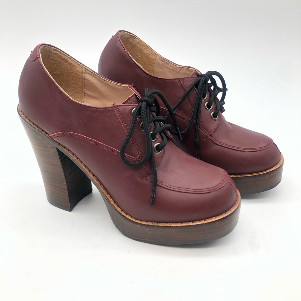 Deena & Ozzy Vintage Platform Boot/Heels  Size 7